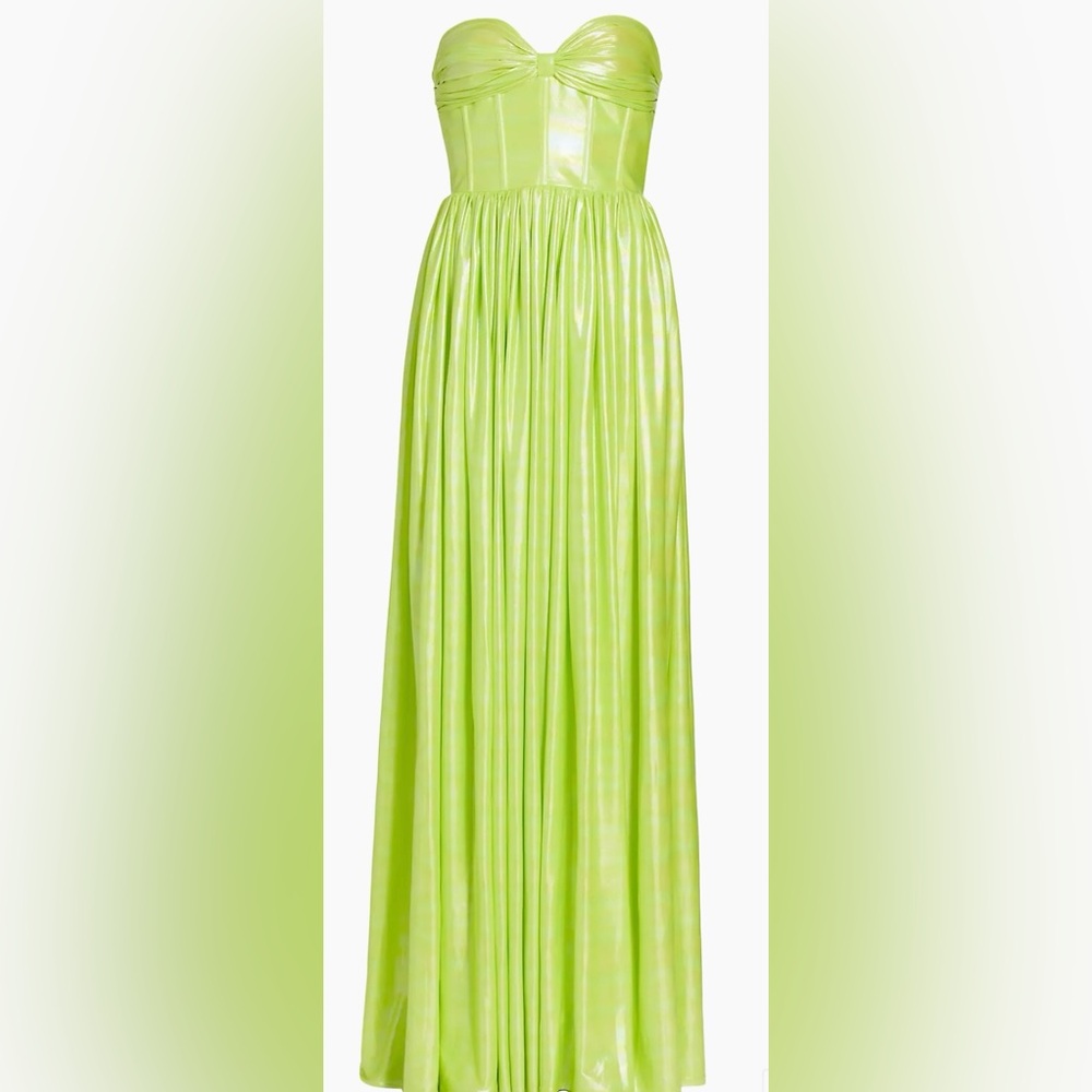 Strapless dress
